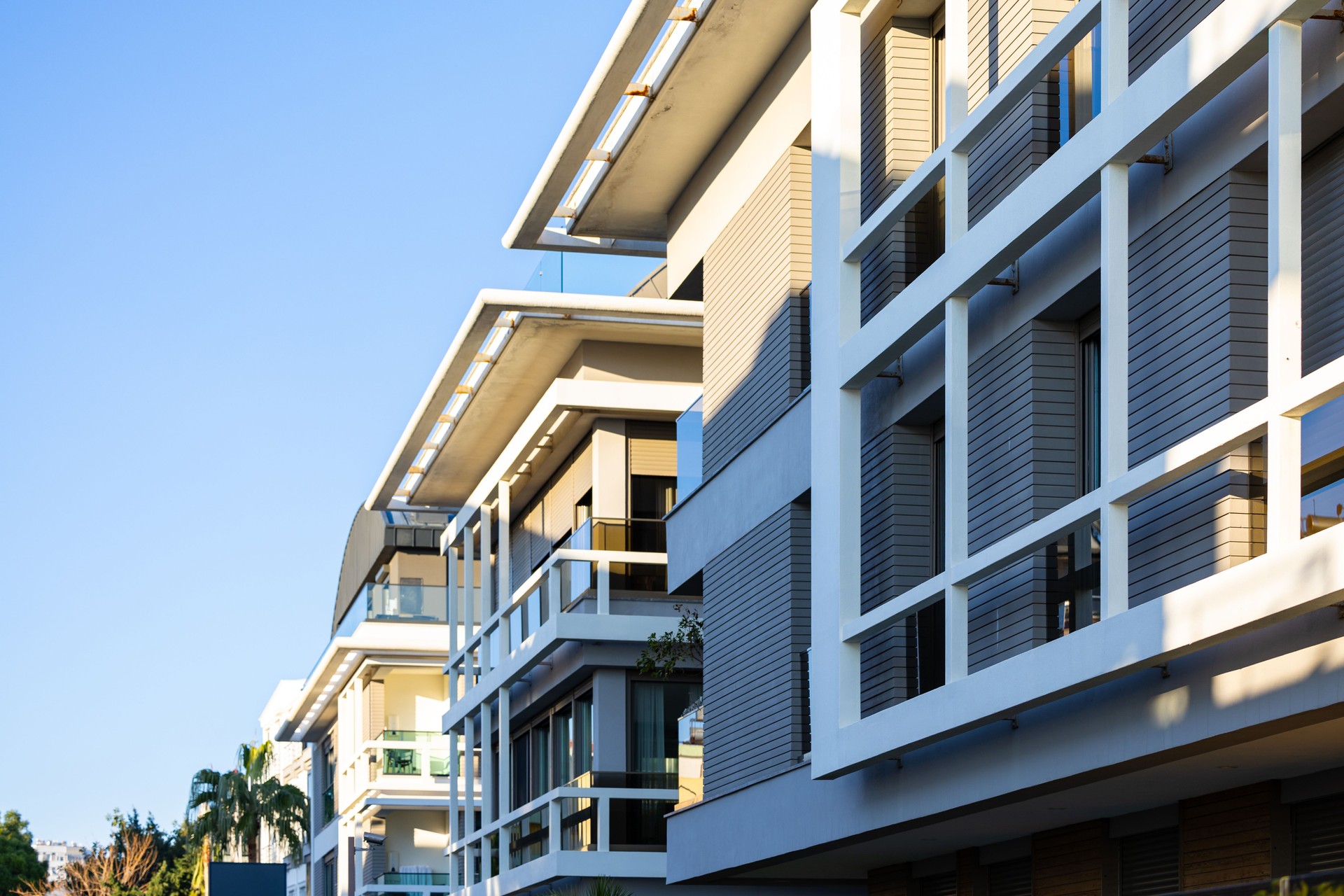 Stylish Modern Three-Story Rental Building – Prime Location in Antalya